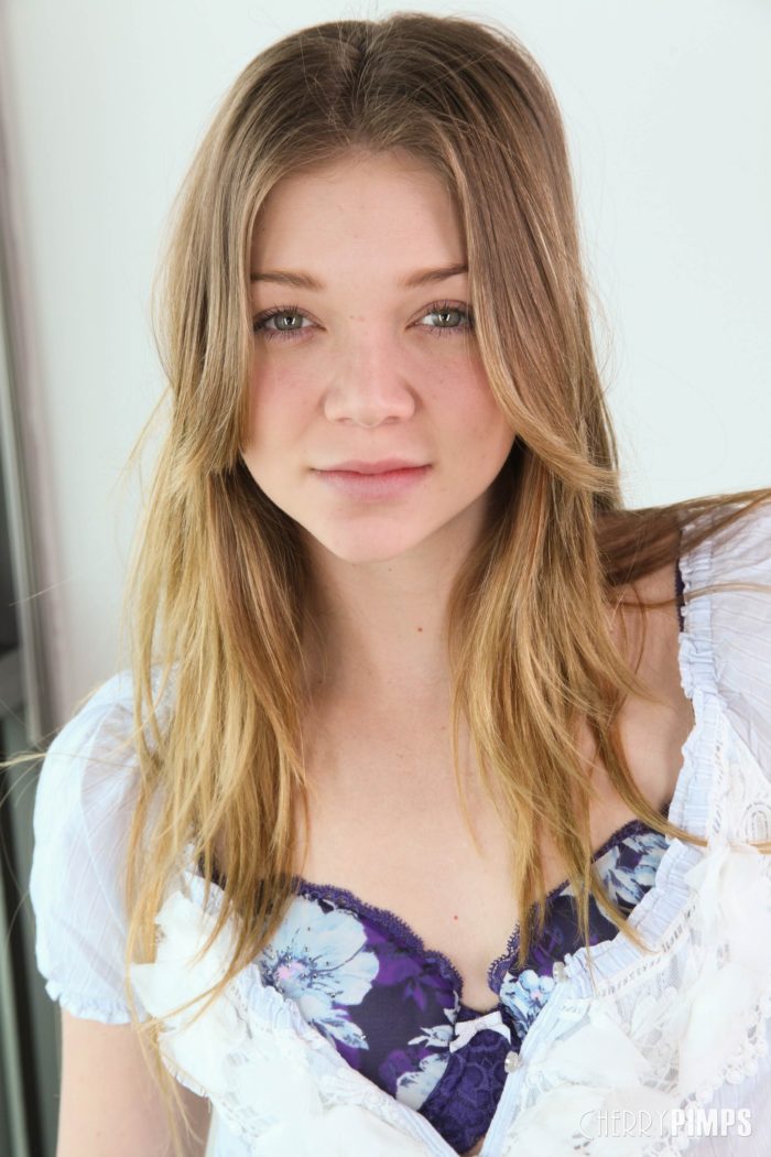 Jessie Andrews Posing