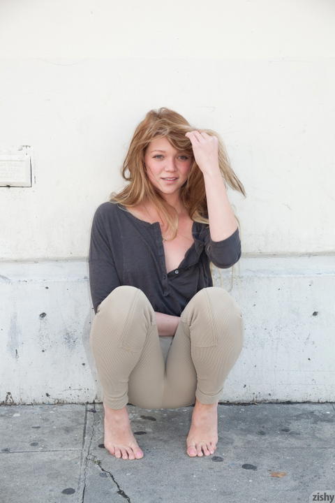 Jessie Andrews Sexy