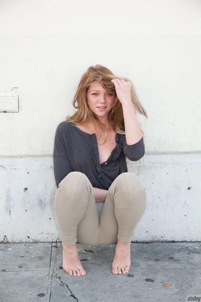 Jessie Andrews Sexy