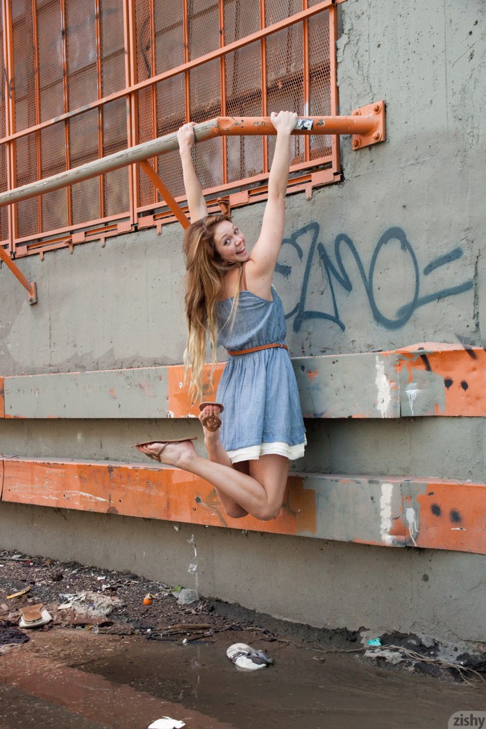 Jessie Andrews Posing