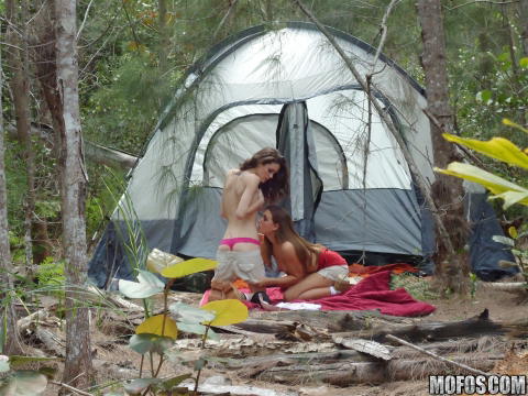 Monica Sexxxton - Monica Sexxxton And Renna Ryann Get Fucked In The Woods! - photo 1 of 1