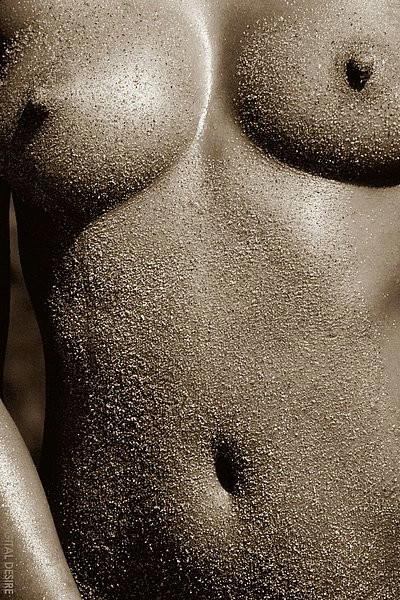 Charmane Star - Charmane Star At The Beach Posing Naked! - photo 1 of 1