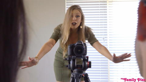Britney Amber - Britney Amber And Bambi Black Family Pies Threesome Sex Pictures! - photo 1 of 1