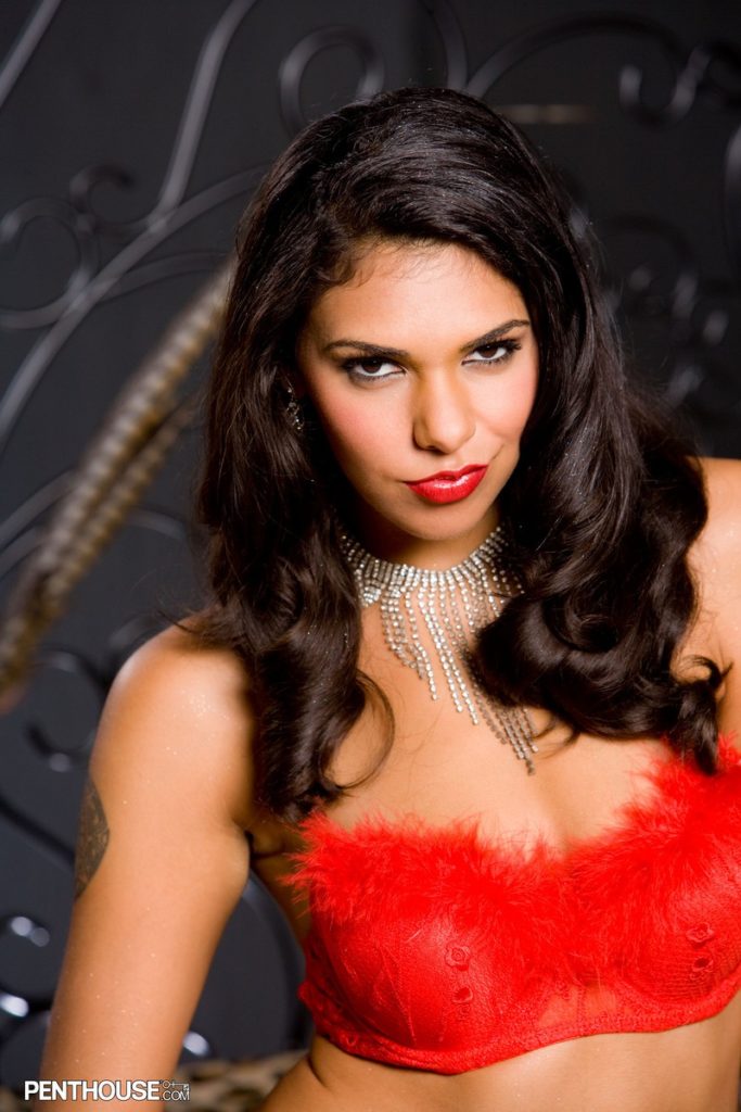 Sochee Mala - Sochee Mala So Hot In All Red! - photo 1 of 10