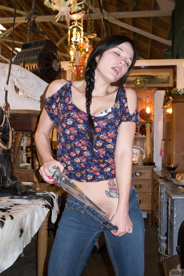 Logan Drae Public Flashing us At An Antique Store!