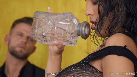 Brazzers - Katrina Moreno Dances Her Way Into Fucking Vince Karter! - photo 3 of 24