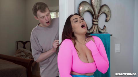 Reality Kings - Scarlett Venom Sits All That Ass Onto To Jimmy Michaels Face! - photo 1 of 1