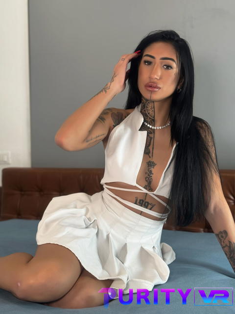 Newer Models - Mali Ubon, The Set Is Small But What A Looker! - photo 7 of 10