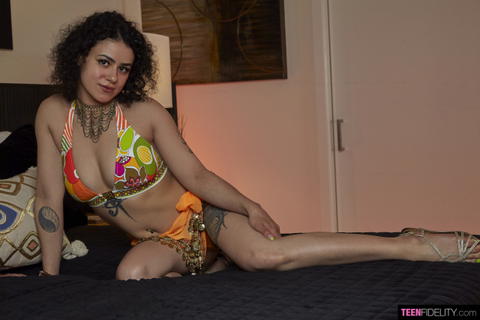 Newer Models - Robin Rose Rave Bikini Comes Off For This Older Guys Cock! - photo 1 of 1