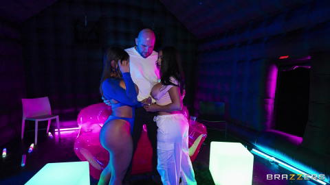 Brandy Salazar - Brandy Salazar Joins The Official Egypt In A Threesome With JMac! - photo 3 of 24