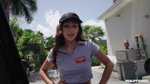 Sisi Rose - Sisi Rose Hopes In His Car And Gets Slutty! - photo 1 of 1