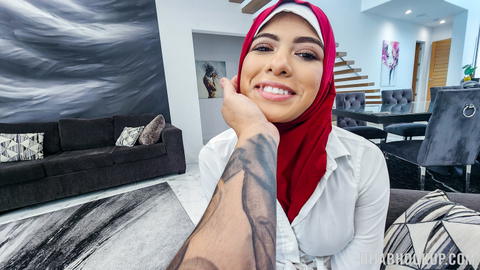 Reyna Belle - Reyna Belle’s Hijab Gets Covered In Cum! - photo 1 of 1