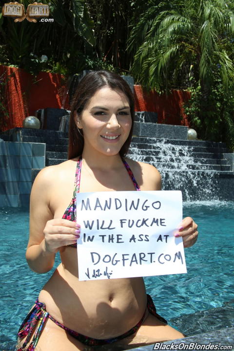 Valentina Nappi - Valentina Nappi Says Hell Yes For A Big Black Cock In Her Asshole! - photo 1 of 1