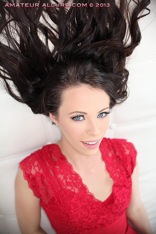 Veronica Radke Sucks And Fucks Until She Gets His Cum!