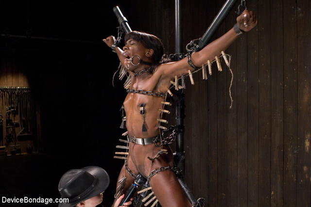 Ana Foxxx All Tied Up For Device Bondage!