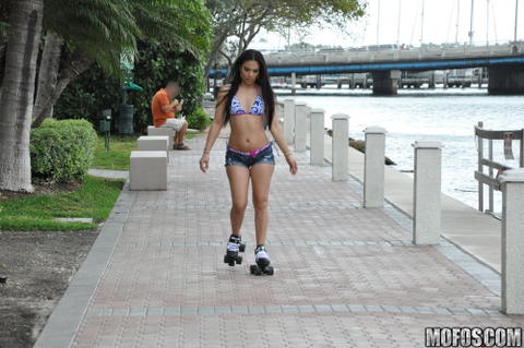 Coco Valentina - Coco Valentina Out Rollerblading And Looking For A Hook Up! - photo 1 of 1