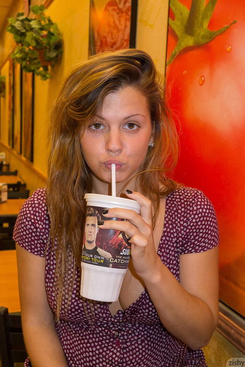 Keisha Grey - Keisha Grey Doing Some Public Flashing Today! - photo 1 of 1
