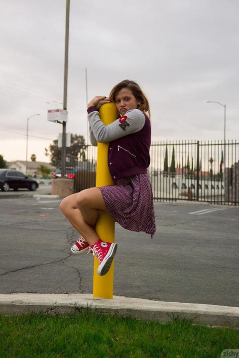 Keisha Grey - Keisha Grey Doing Some Public Flashing Today! - photo 1 of 1