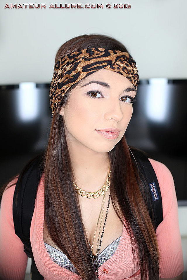 Sexy Ava Taylor Shows You How The Hipster Generation Sucks And Fucks!