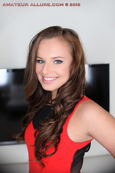 Jillian Janson - Jillian Janson Up Close Sex Pictures! - photo 1 of 1