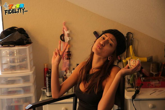Janice Griffith Photoshoot Turns Into A Fuck Session!