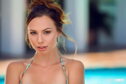 Aidra Fox - Aidra Fox Gets Naughty & Nude in Bikini at the Pool! - photo 7 of 15
