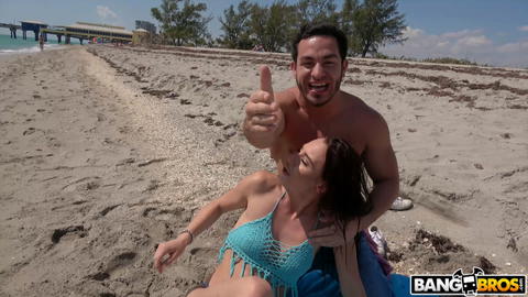 Aidra Fox - Aidra Fox Sucking A Dick On The Beach! - photo 13 of 24