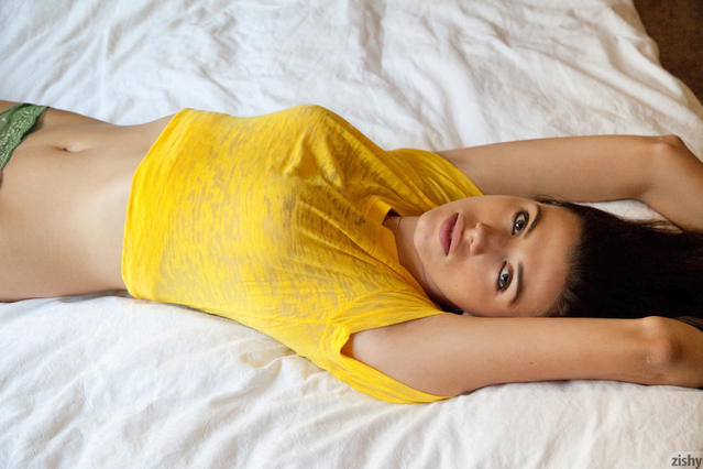 Come Check Out The Sexy Brunette Lavi Neagu!