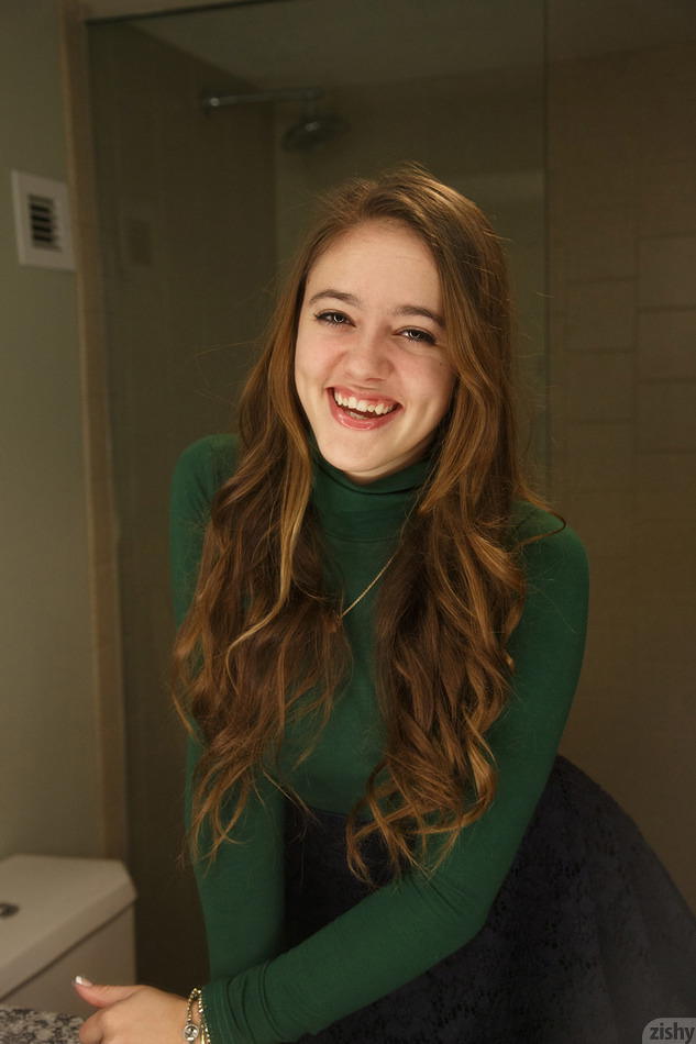 Rochelle Safford Teasing Us In A Hallway!