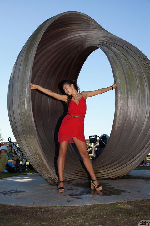 Zishy - Nora Sibiel With Lots Of Flashing In Her Sexy Red Dress! - photo 1 of 8