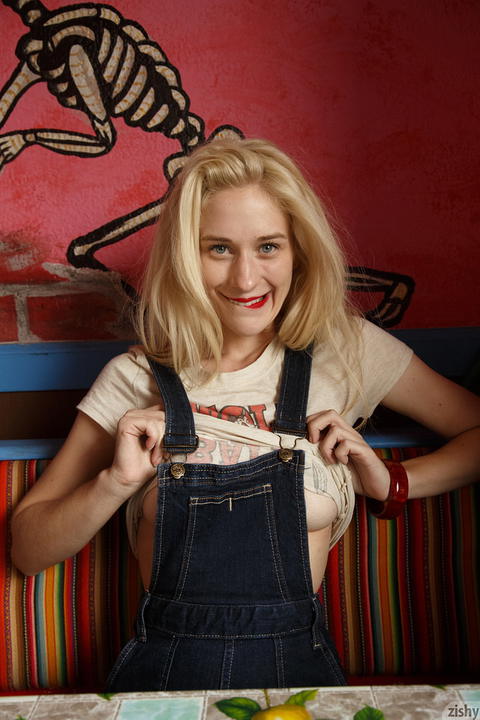 Zishy - Leisel Bonnke Flashing Us In Her Sexy Overalls! - photo 2 of 8
