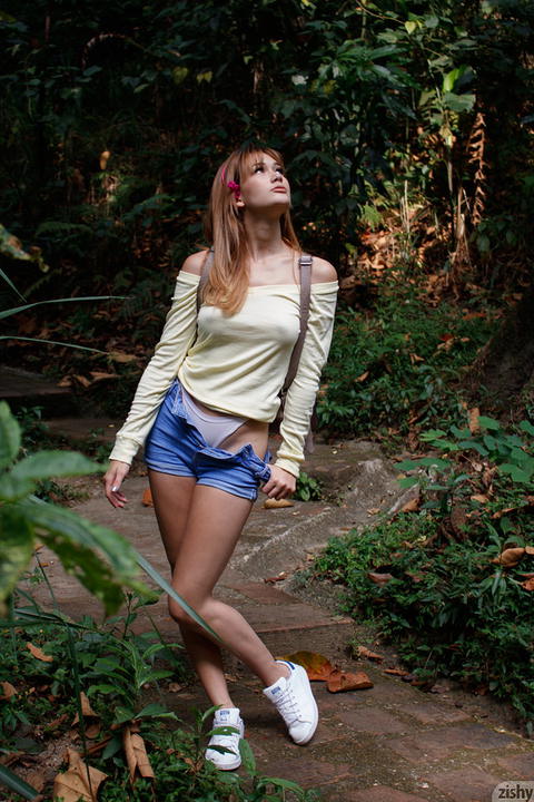 Zishy - Annie Duque De Nada Pictures! - photo 4 of 8