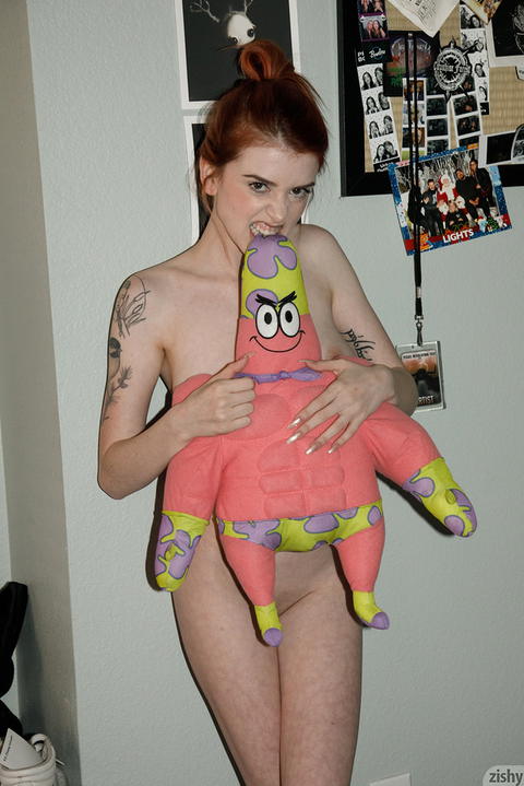 Zishy - Wanda Ablee Smoking With Patrick! - photo 6 of 8