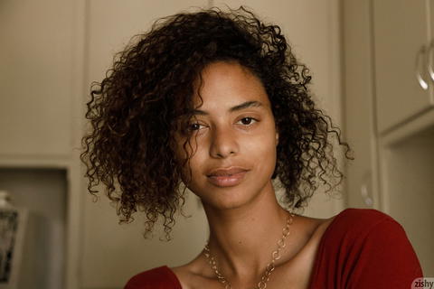 Zishy - Desiree Jacobsen Once Upon A Time! - photo 4 of 8