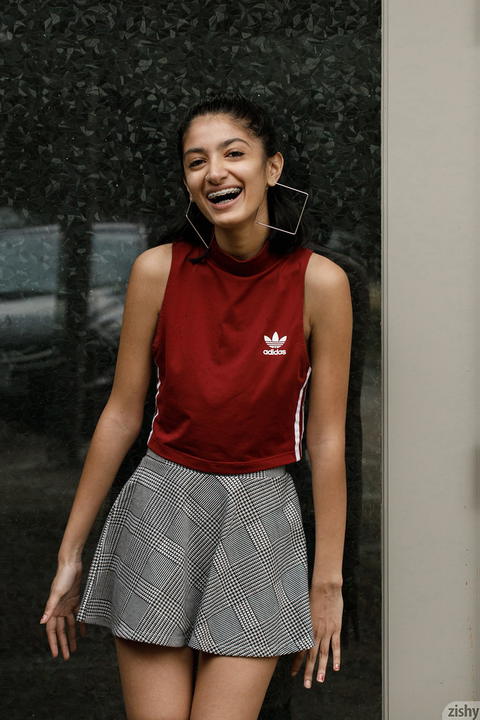 Zishy - Ushna Malik Every Moment Counts Pictures! - photo 1 of 8