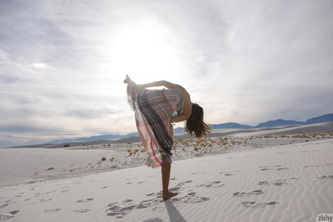 Zishy - Alejandra Cobos White Sands Pictures! - photo 6 of 8