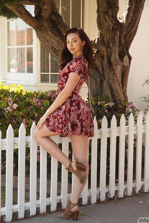 Zishy - Ivah Anseline Queen of LBC. - photo 4 of 8