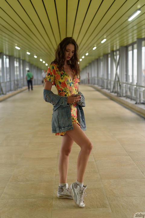 Zishy - Disha Yudina Fresh From Moscow! - photo 1 of 8