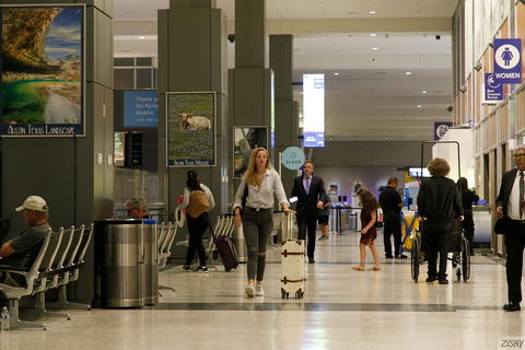 Zishy - Sybil Kuechler Welcome To ATX Pictures! - photo 5 of 8