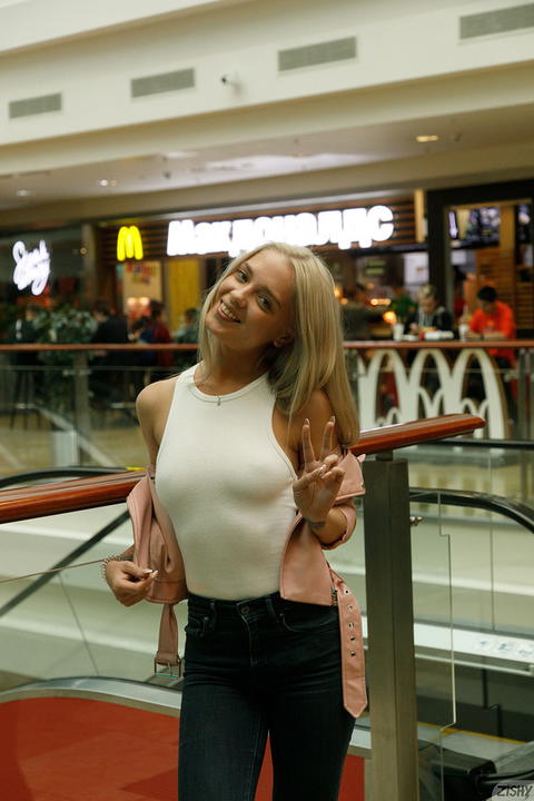Zishy - Katya Nesterova Moscow City Meet Up! - photo 2 of 8