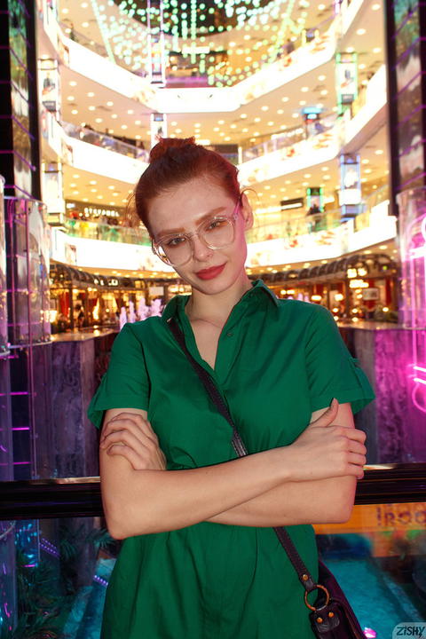 Zishy - Kari Pitinova Mnogo RGB. - photo 2 of 8