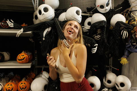 Zishy - Athena Fleurs Has Shopping Vibes! - photo 2 of 8