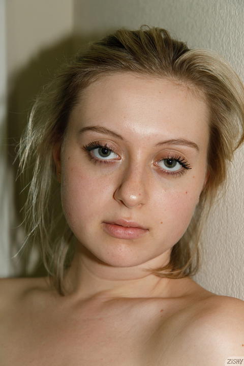 Zishy - Kerin Metzger Kink Confidential Pictures! - photo 8 of 8
