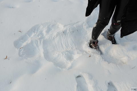 Zishy - Solana Bardell On First Snow Pic’s! - photo 5 of 8