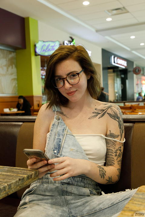 Zishy - Maggie O’Shannon Texas Tease! - photo 3 of 8