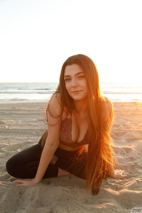 Zishy - Melba Chastain Hair Sand Curves. - photo 1 of 1