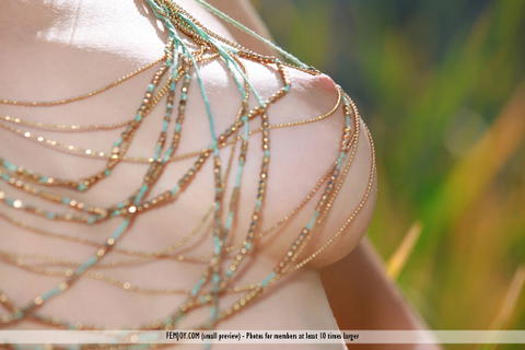 Femjoy - Xana D So Sexy Out In The Sunshine! - photo 7 of 16