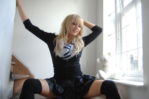 St Mackenzie's - Elle Parker Strips Down To Just Her Lace Panties! - photo 5 of 15