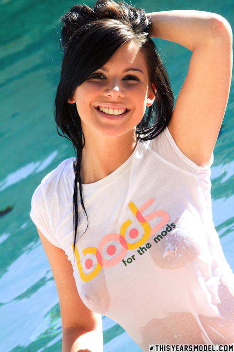 Destiny Moody - Destiny Moody Sexy In A Wet T-Shirt! - photo 8 of 10