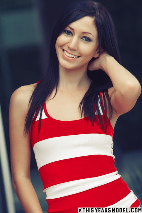 Catie Minx - Catie Minx Is Out To Tease Us Today! - photo 5 of 15
